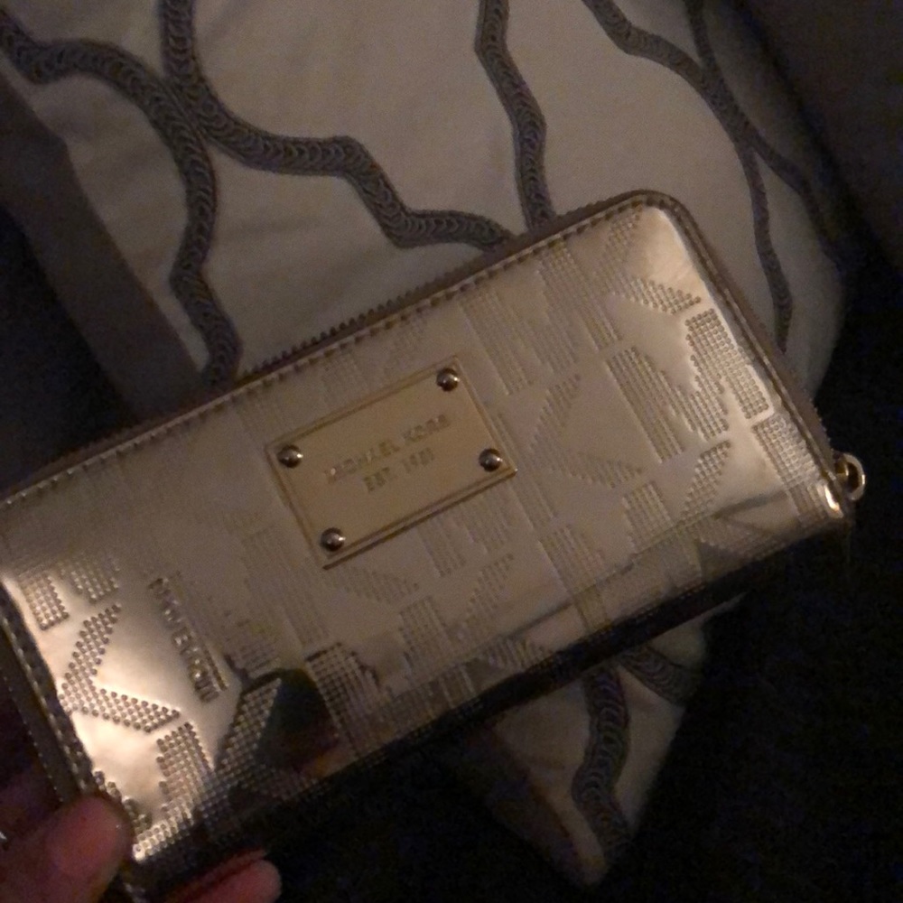Micheal kors wallet